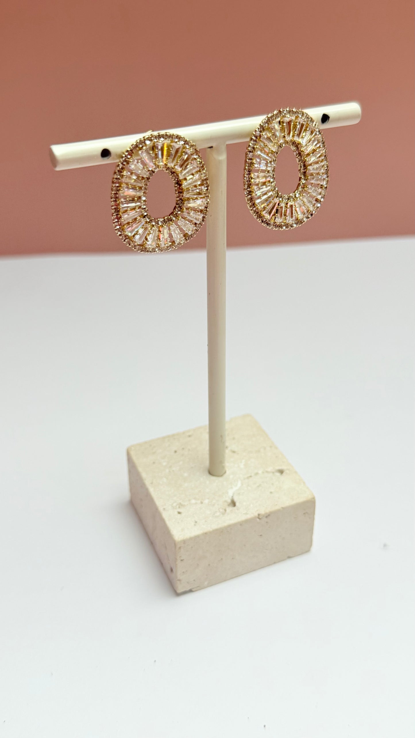 Gold oval diamanté stud earring