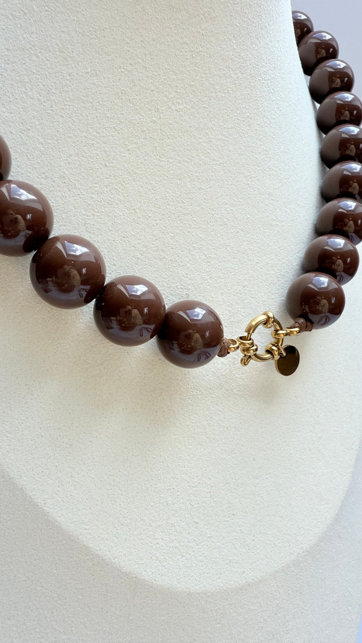 Brown acrylic necklace