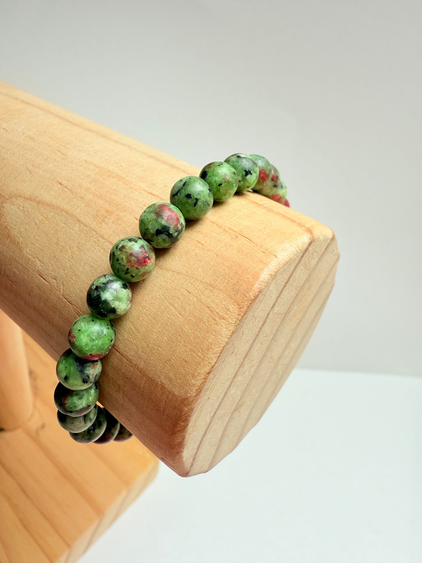 Reef green semi precious stone bracelet