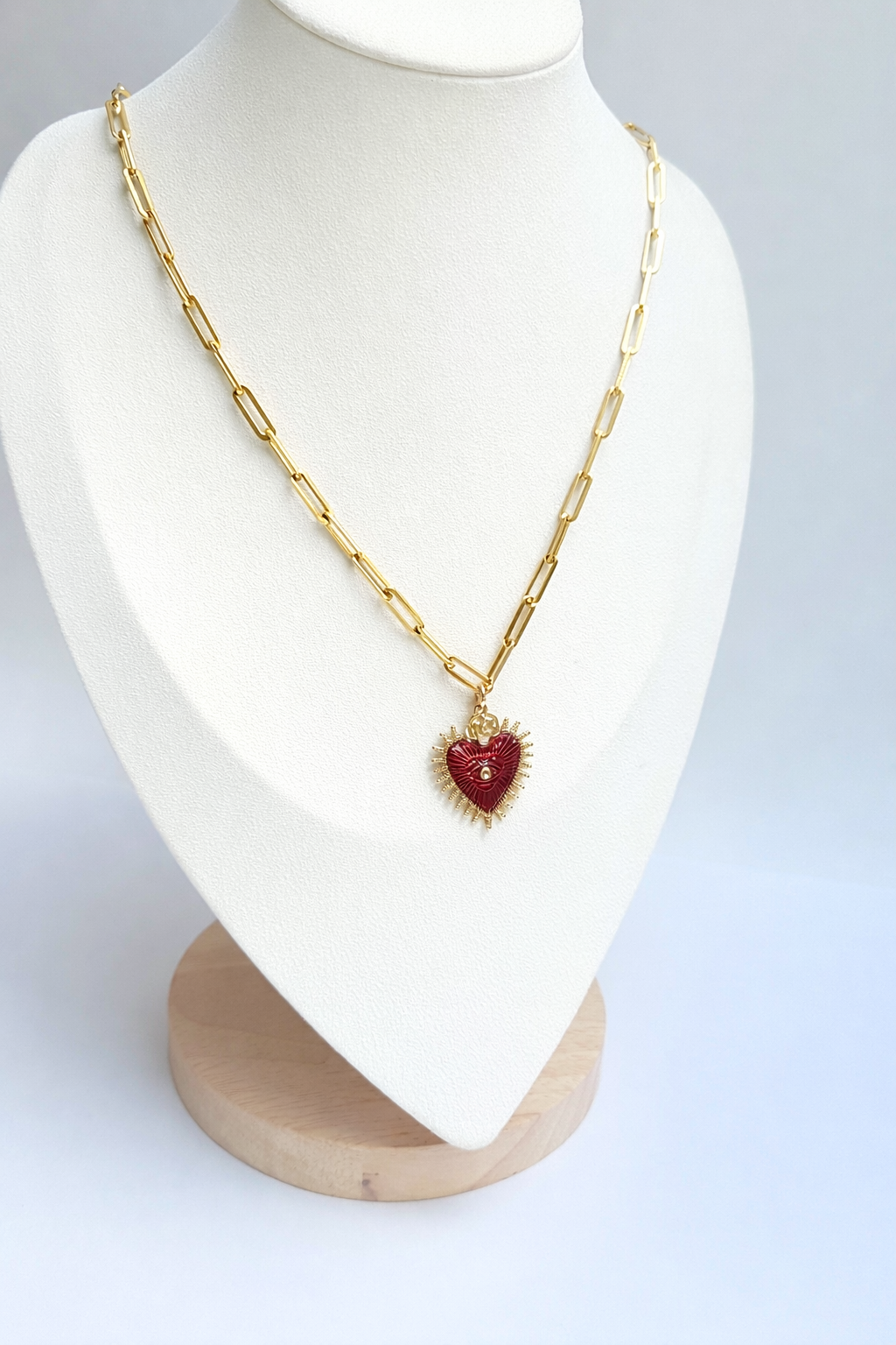 Gold link chain with heart charm