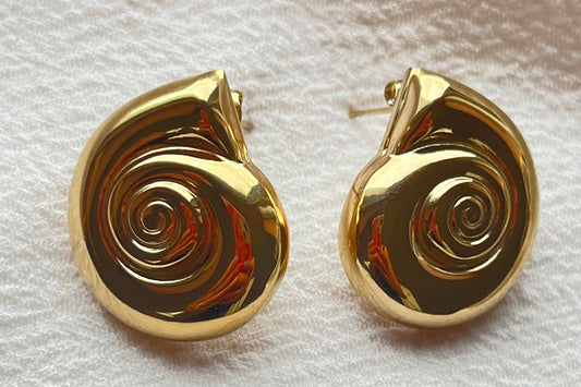 Swirl shell earrings