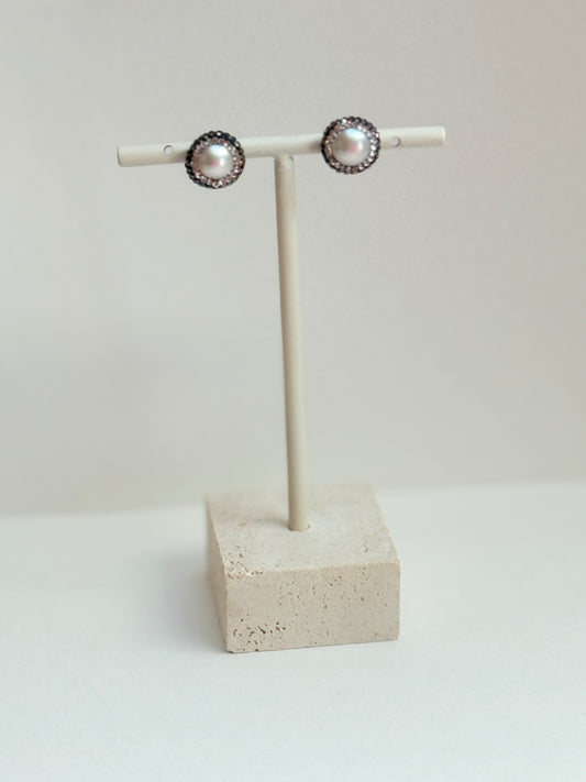 Rhinestone pearl stud