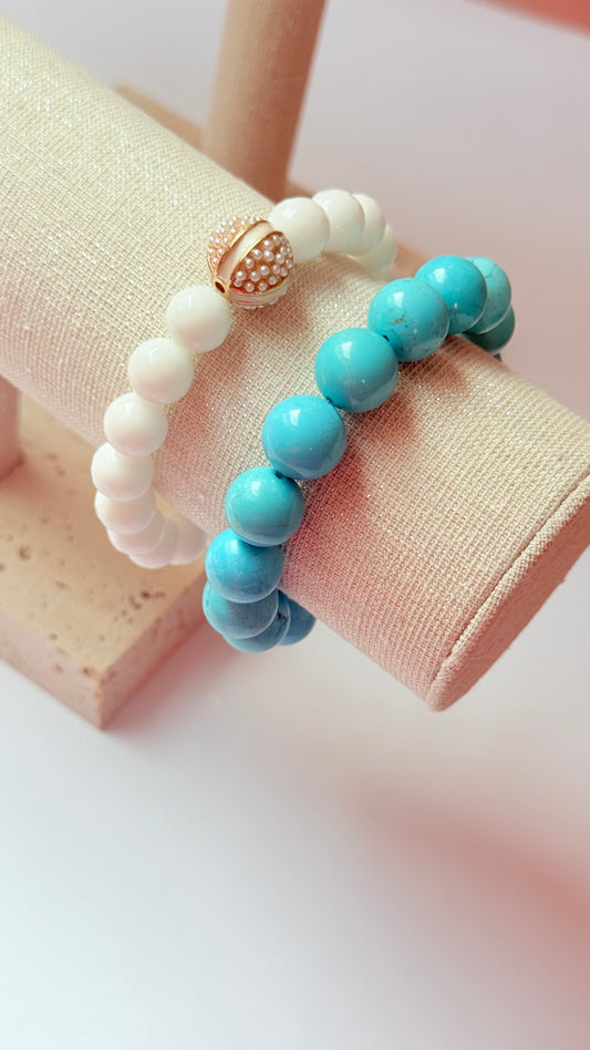 Turquoise howlite bracelet