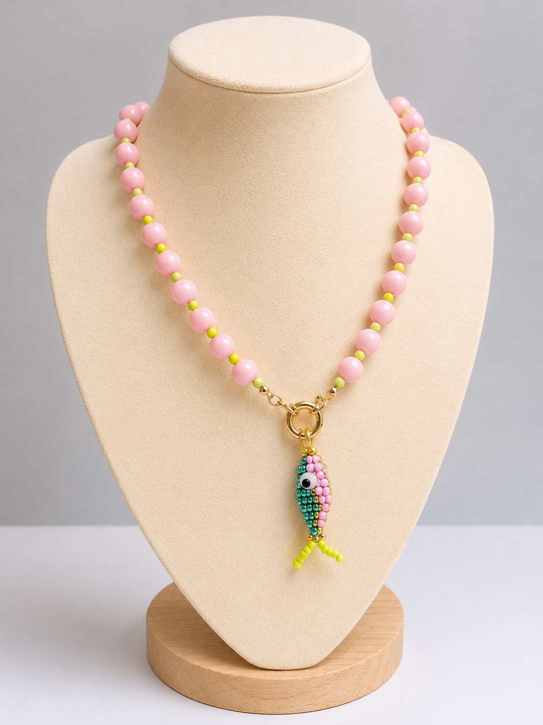 Bubble gum pink fish necklace