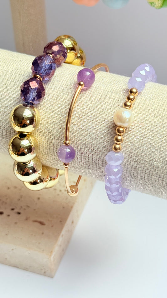 Gold acrylic & purple faceted bead bracelet