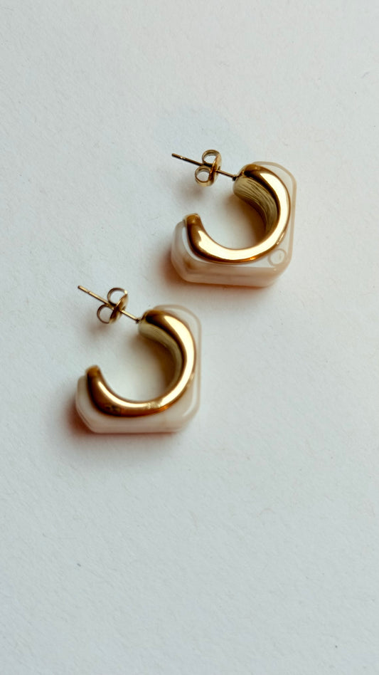 Cream resin Earrings