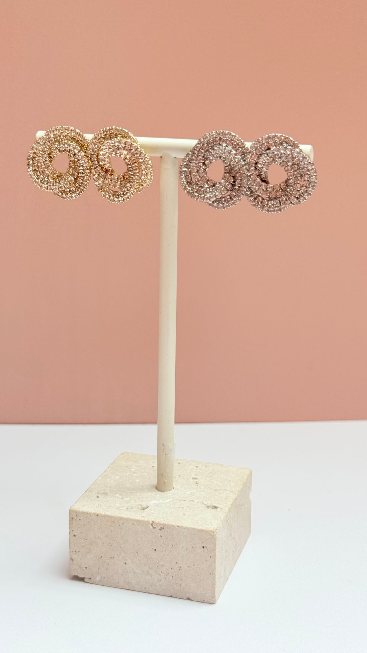 Gold diamanté stud earring