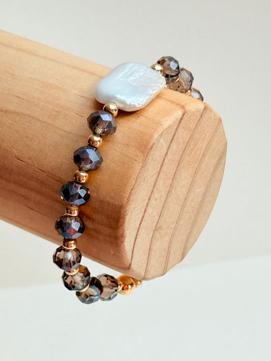Cloudy crystal bracelet with Pearl rectangle centre bead