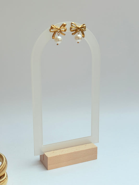 Bow stud earrings