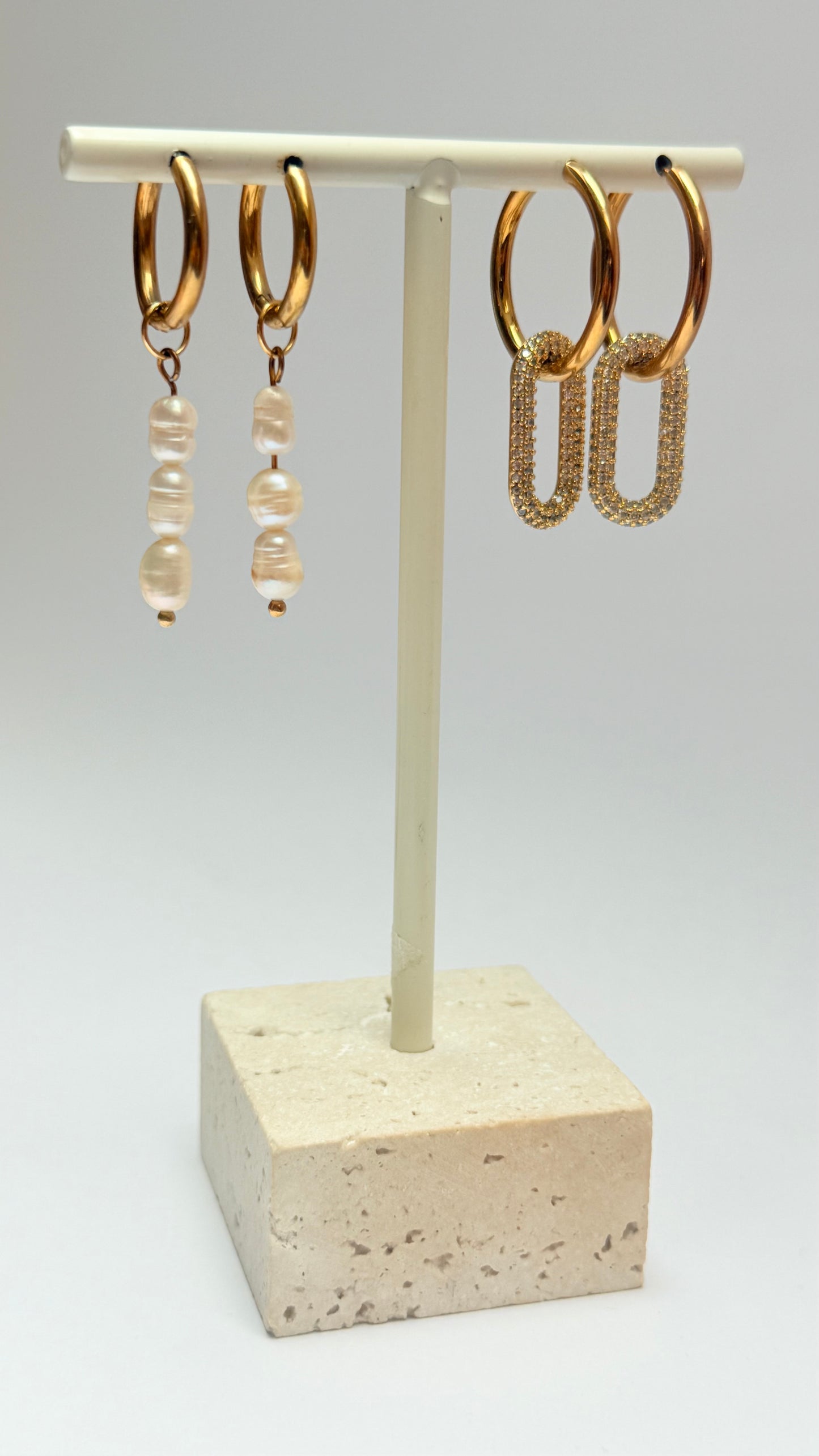 Zircon oval Hoops
