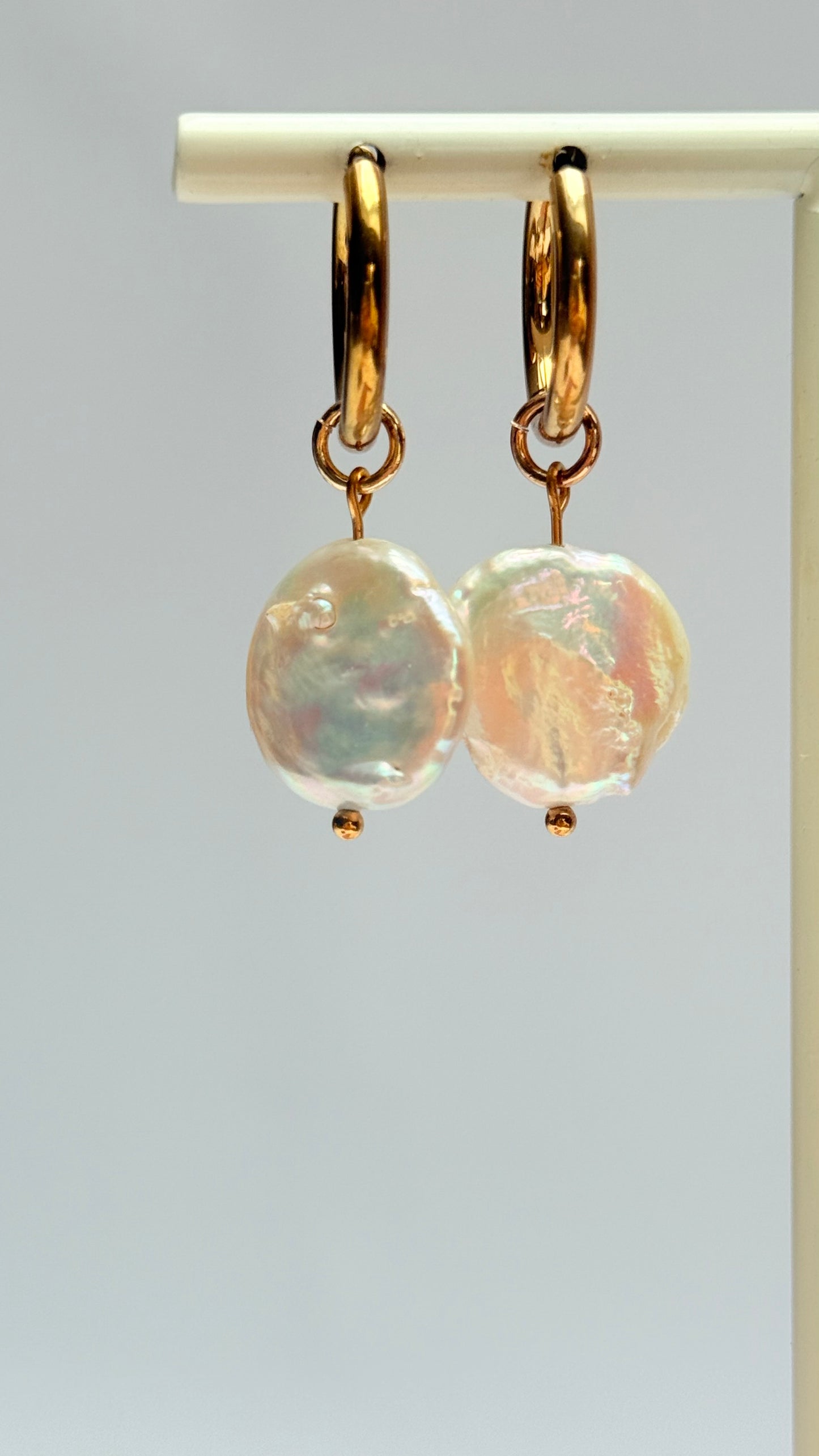 Coin pearl earrings