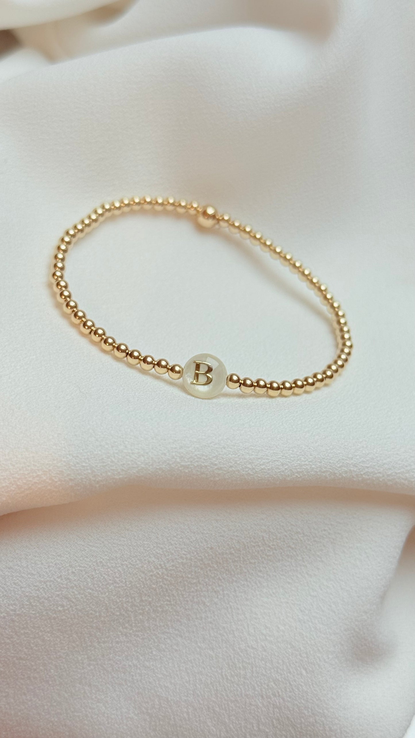 3mm Gold filled beaded bracelet with Shell Initial