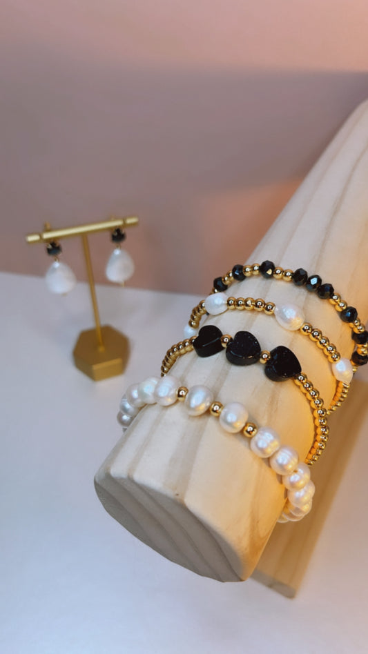 Black crystal and gold beaded bracelet