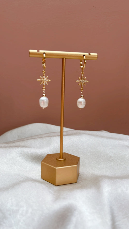 Pearl & Star drop earring