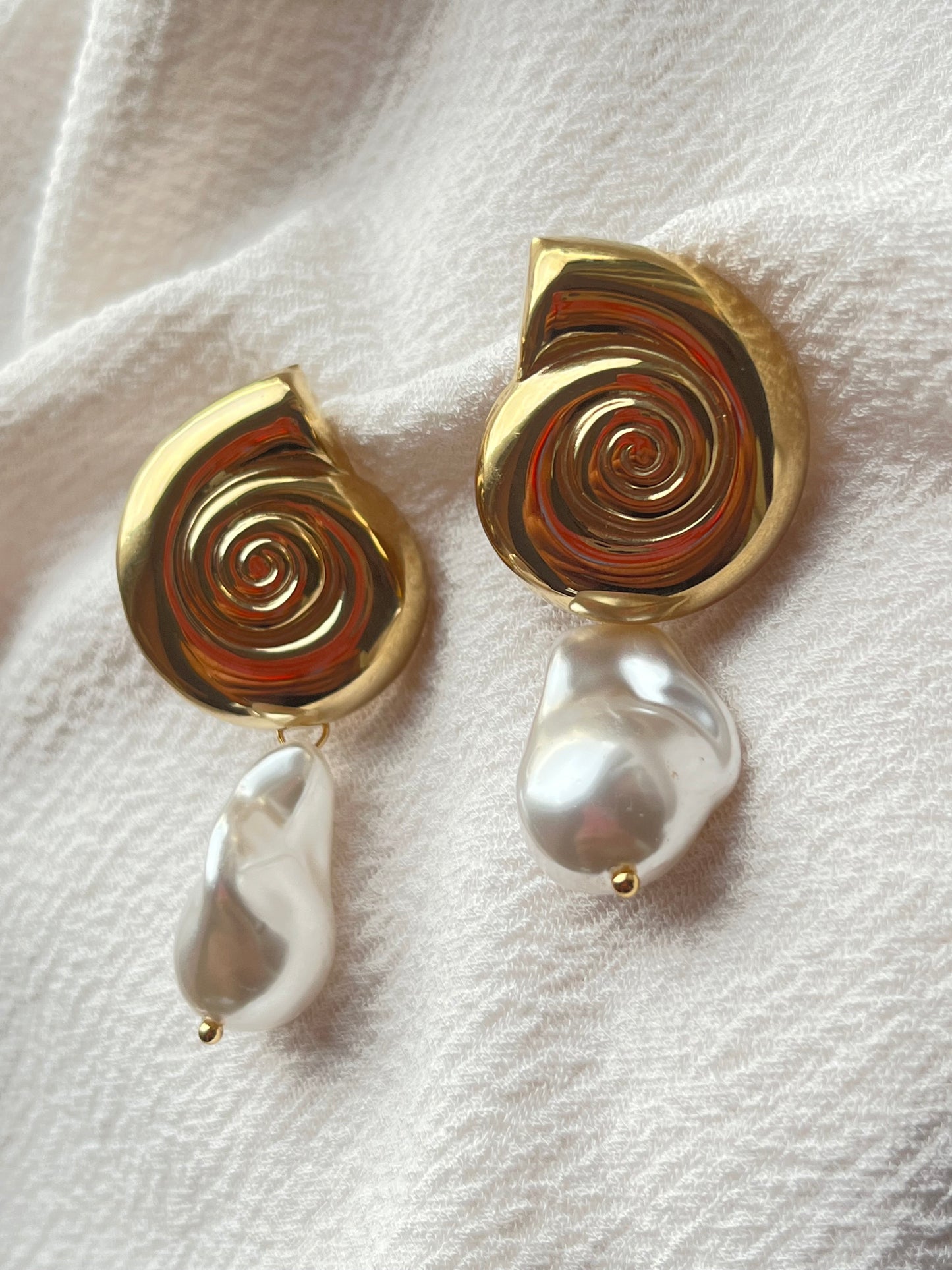 Pearl shell statement earrings