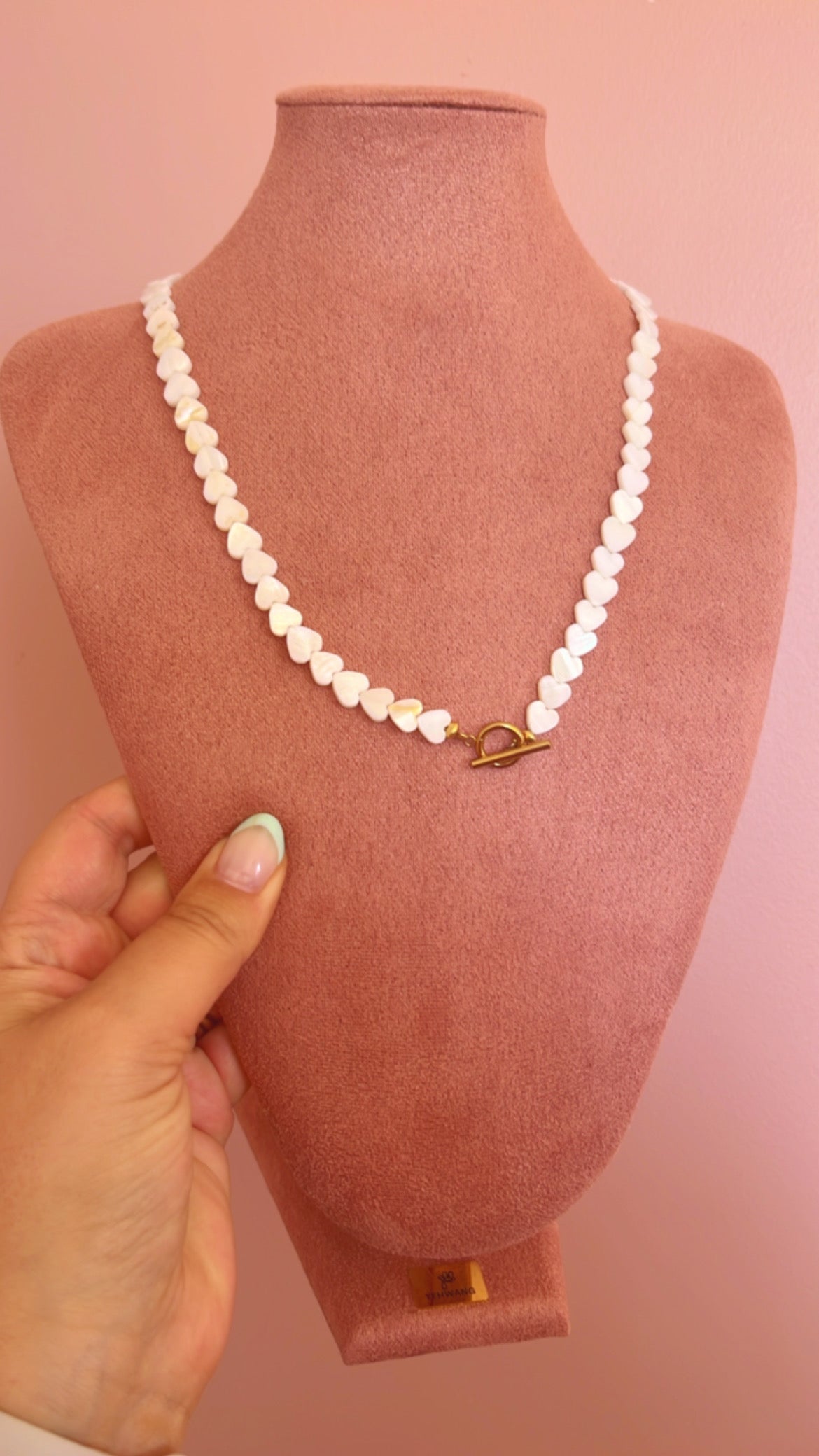 Heart shell necklace