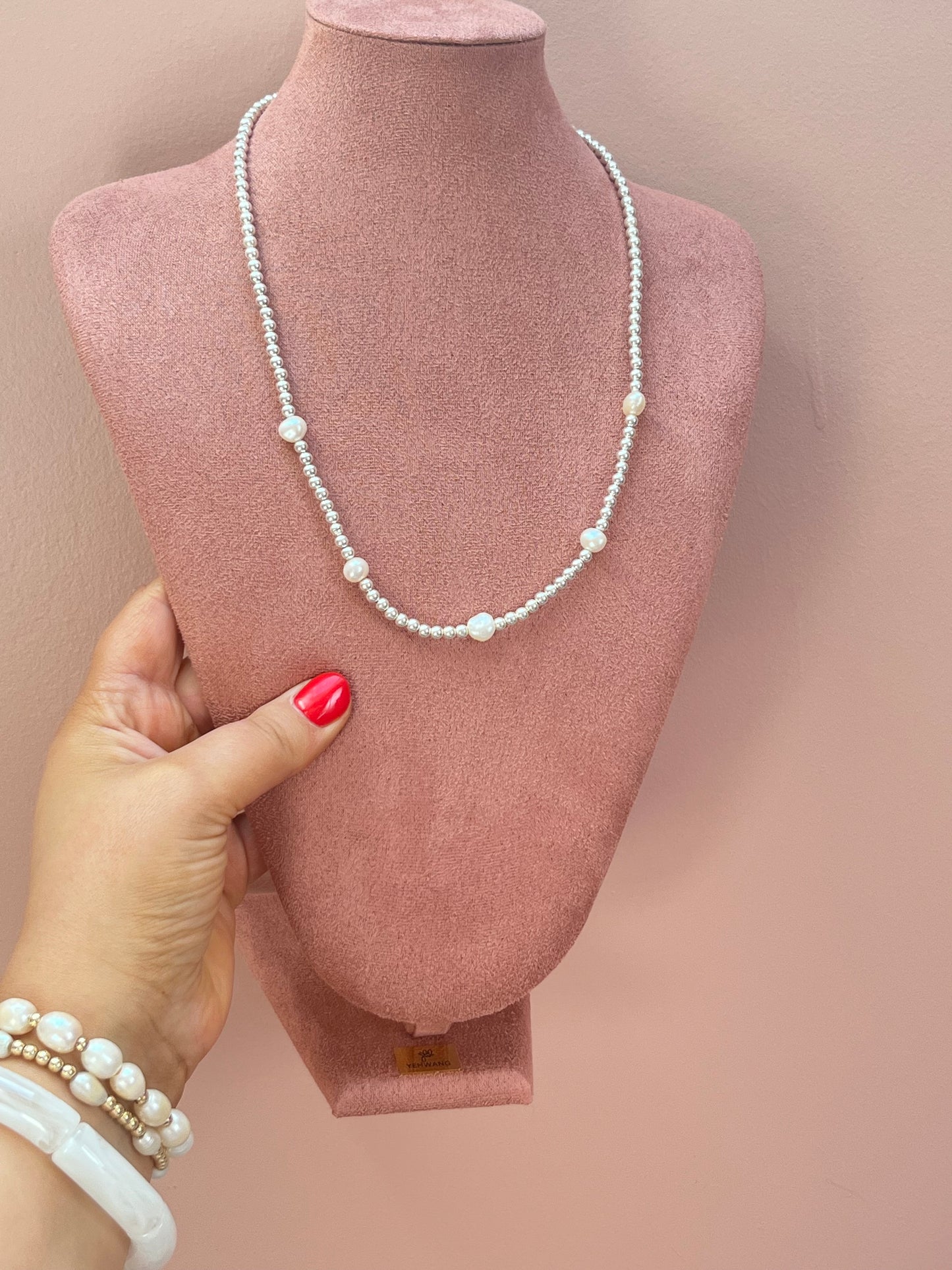 Silver Scatter Pearl necklace