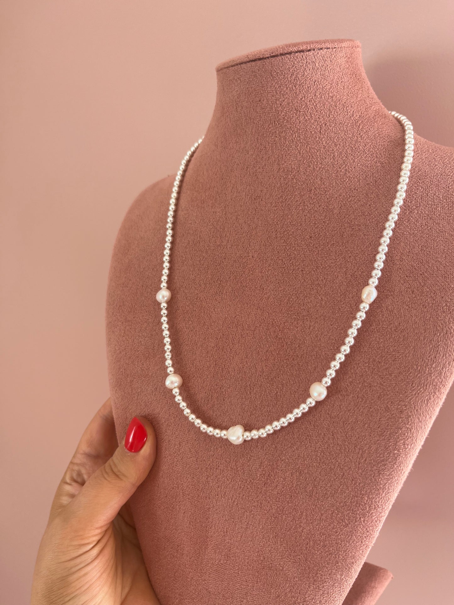 Silver Scatter Pearl necklace