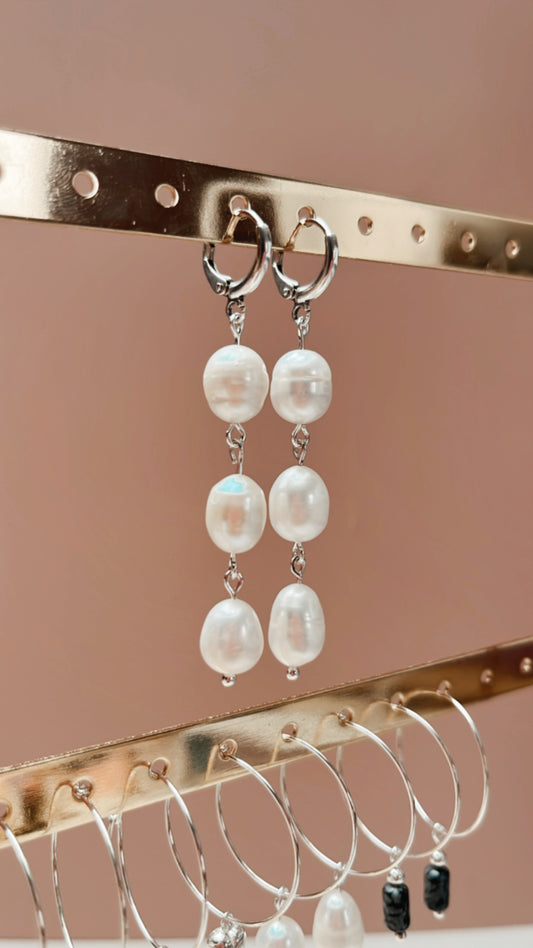 Silver Triple Pearl drop earring