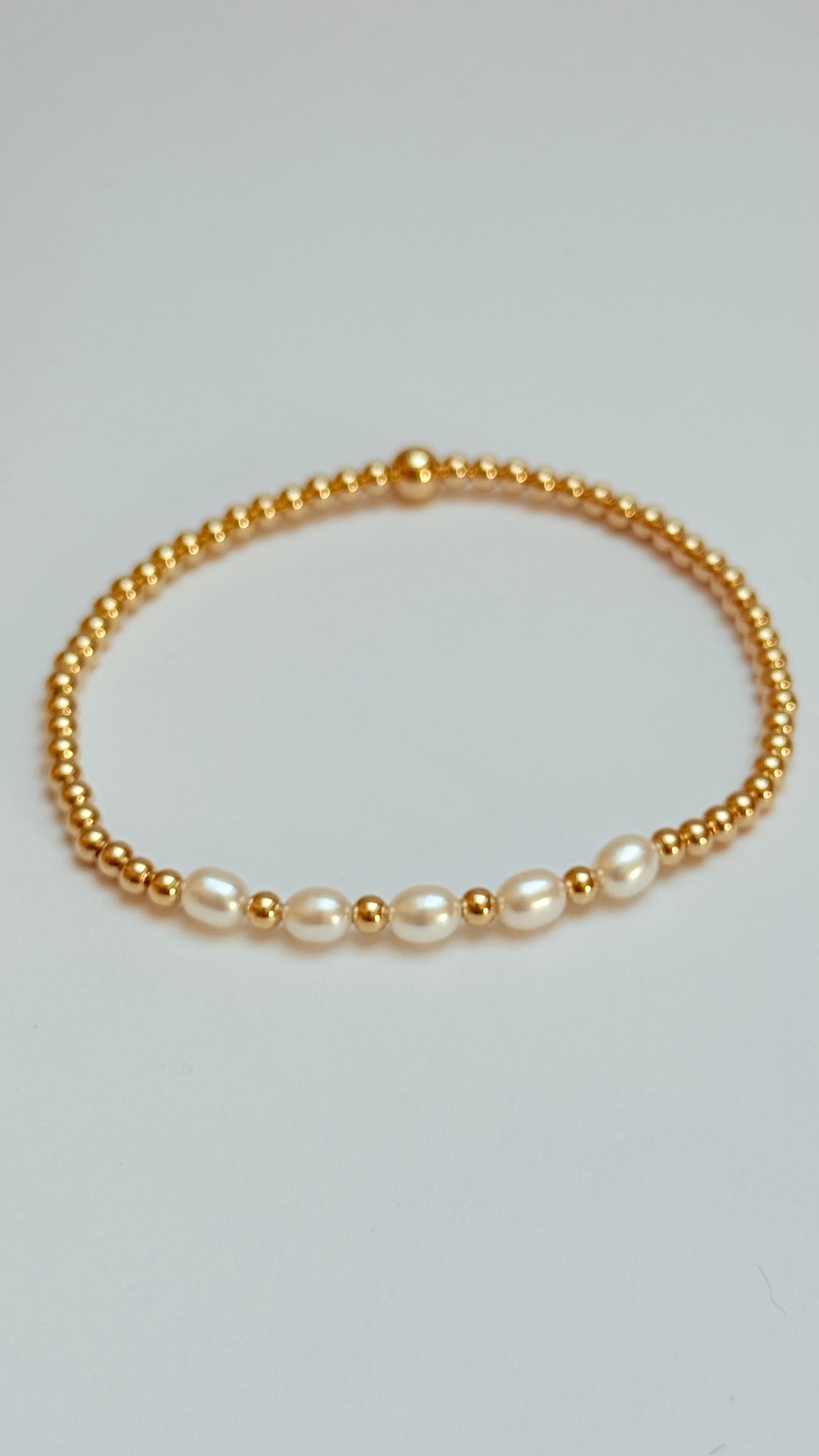 Roxie gold filled bracelet with mini pearl detail