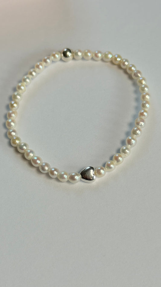 Mini pearl heart bracelet (Communion/Confirmation) (Copy)