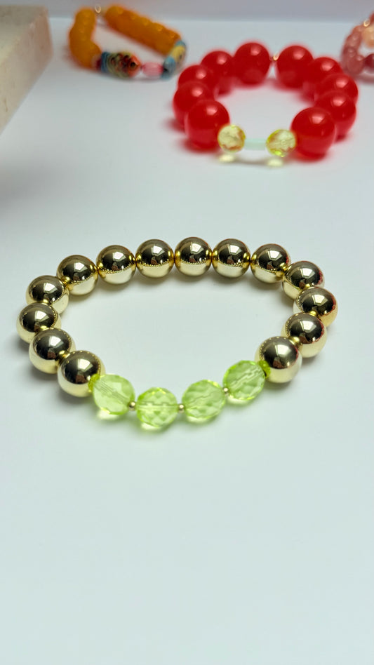 Gold acrylic & yellow lime faceted bead bracelet