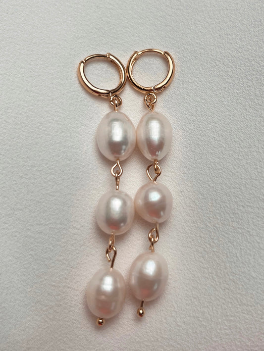 Triple Pearl drop earring